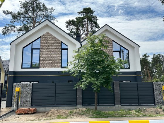 Дуплекс біля Центрального парку в Ірпені Ірпінь