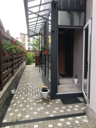 Таунхаус у центрі міста - фото 1