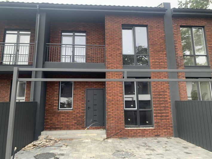 Таунхаус біля парку. Зручний виїзд до Києва. Ірпінь - фото 1