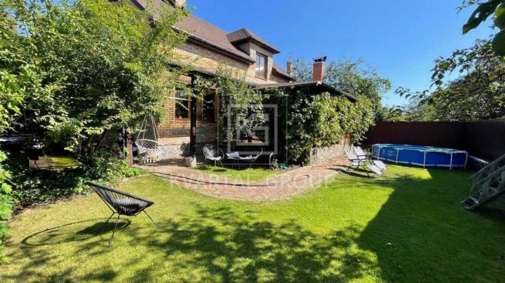 Продам будинок в  центрі м. Ірпінь з якісним дизайнерським ремонтом! - фото 1