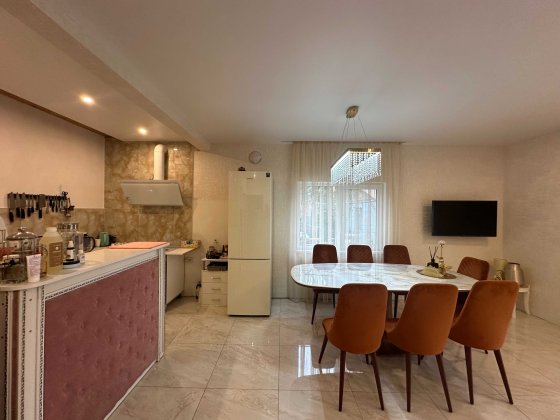 Продаж! Будинок з РЕМОНТОМ по СУПЕР локації в Ірпіні! Оформлення 2% Ірпінь