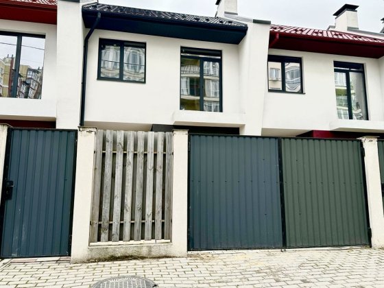 Продаж таунхауса в ЦЕНТРІ ІРПЕНЯ по вул. Українська Ірпінь