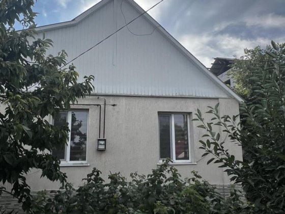 Терміново Продаю  добротний будинок Полтава