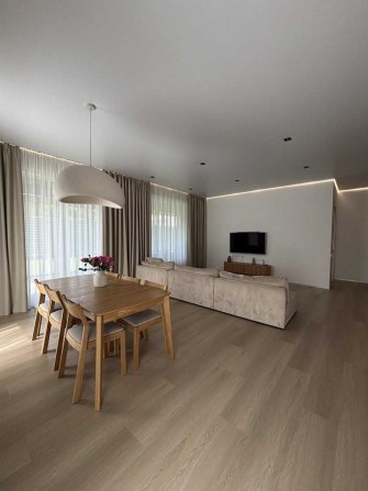 Комфортний будинок з якісним ремонтом і технікою - фото 1