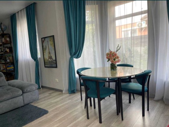 Дуплекс з РЕМОНТОМ Центральні комунікації, ГАЗ! 3 сотки, басейн! Буча