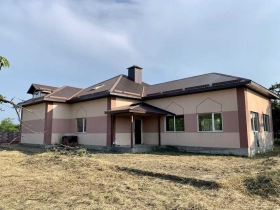 Продаж будинку. 200м2  25 соток  №15480 Полтава