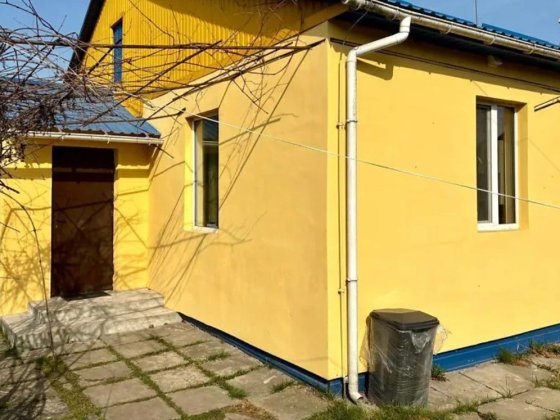 Частина будинку з ремонтом район Оствиці Ровно
