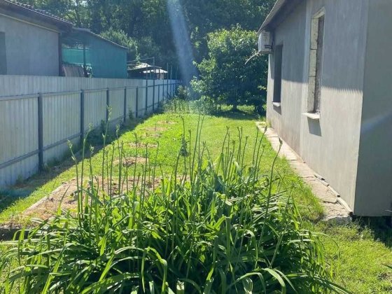 Продам окремий добротний  будинок з власним ставом ! Полтава