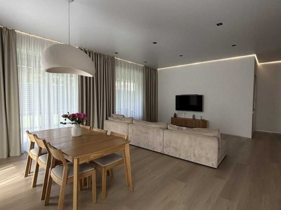 Будинок з ремонтом у закритому котеджному містечку. 130 м² Ирпень