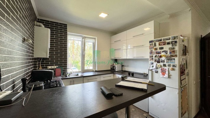 Будинок біля парку "Незнайко", ТОР локація - фото 1