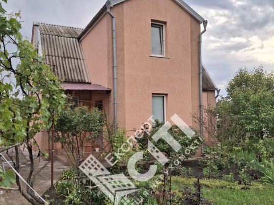 Ціна знижена.Добротний будинок. Поряд мкрн. Зарічний. Кривий Ріг