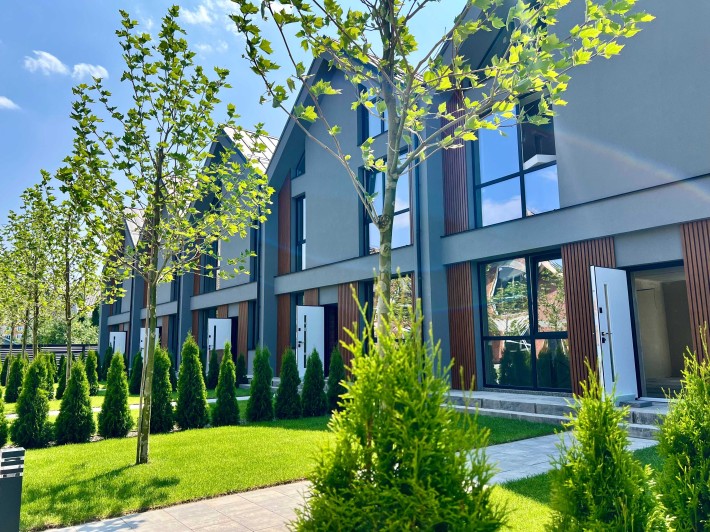 Таунхаус з підвалом, газом, міськими комунікаціями ЦЕНТР Бучі - фото 1