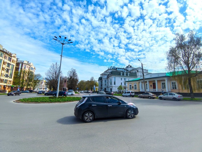 Елітний Центр. Частина будинку з Новим Ремонтом. Р-н. Парк "Перемога". - фото 1