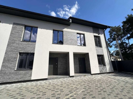 Таунхаус в центре Ирпеня с центральными коммуникациями всего за 77000$ Ірпінь