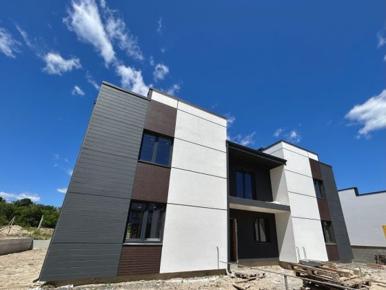 Прода котеджа з централізованими комунікаціями Рівне