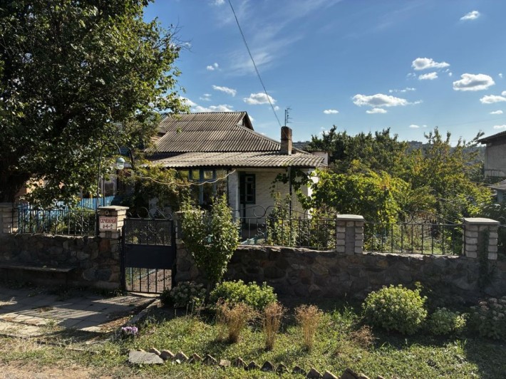 Продається 1/4 будинку - фото 1