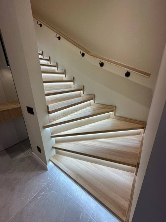 Ексклюзивний затишний таун поруч з лісом - фото 1