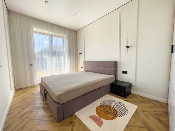 Продам стильний котедж з ремонтом, каміном і терасою | Ювілейний Рівне