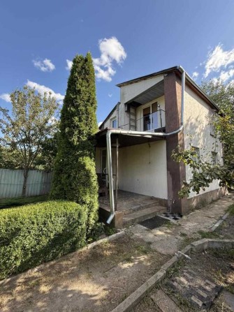 Дача з ділянкою та гаражем - фото 1