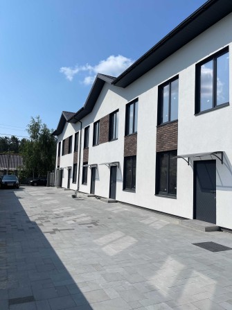 Готовий Таун біля Центрального Парку, всі центральні комунікації - фото 1