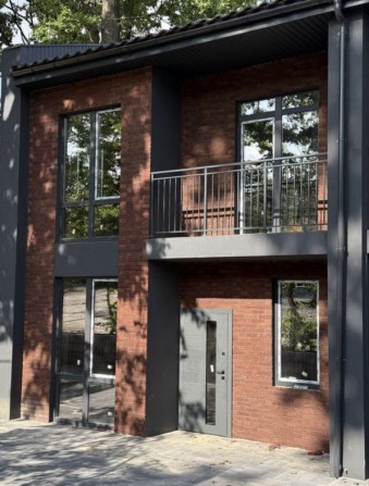 Таунхаус ЦЕНТР вул. Тищенка, Парк Незнайка !!! - фото 1