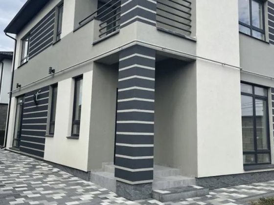 Продам 4-кімнатний будинок на Ювілейному Рівне