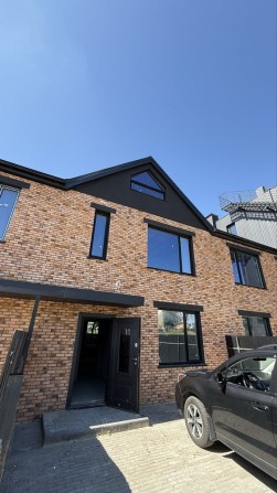 Готовий таунхаус з частковим ремонтом ,оформлення 2%,держ програми Так - фото 1