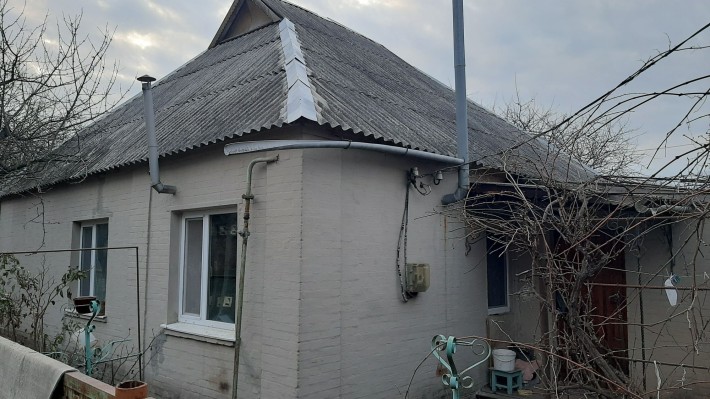 Продаж хорошого будинку у м.Полтава на вул.Калинова з великим участком - фото 1