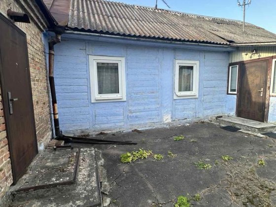 Продаж будинку біля озера Басів Кут Ровно