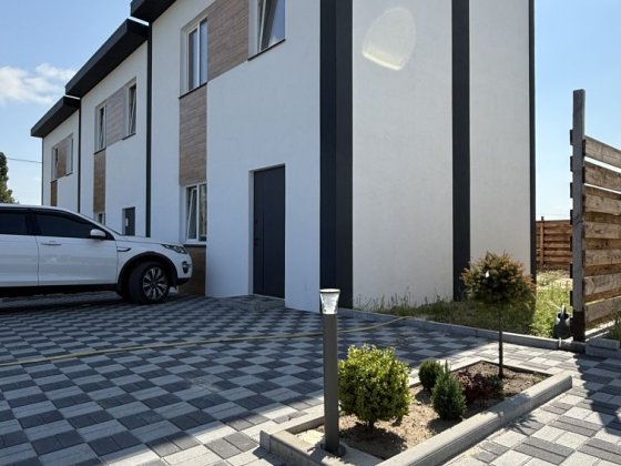 Акційна ціна таунхаус 75 м2  два поверха 1сотки ділянка Ирпень