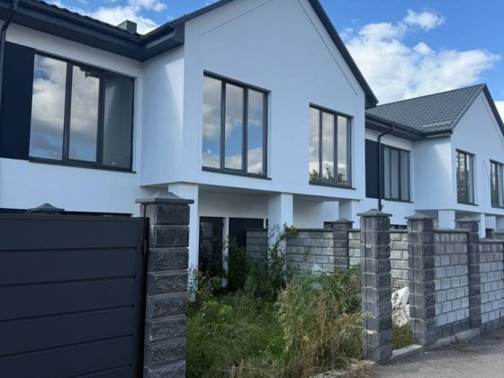 Продаж котеджа на Північному за вигідною ціною. Ровно