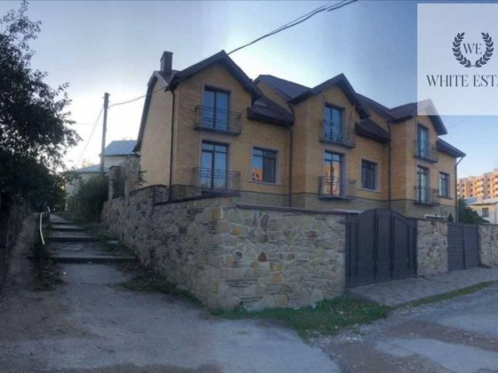 Таунхаус у КМ Клиневий Гай Тернополь