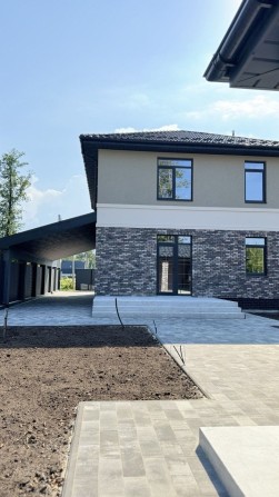 Будинок збудований з любов'ю на закритій території. Ірпінь - фото 1
