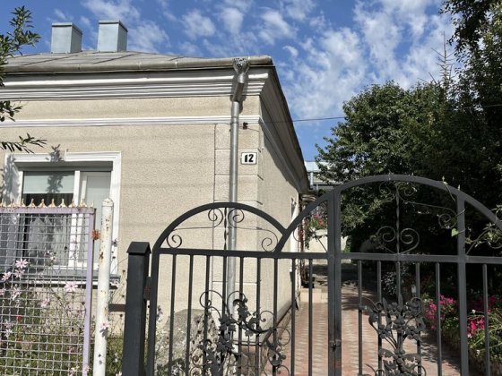 Продається домогосподарство в центральній частині м.Тернополя. Тернопіль