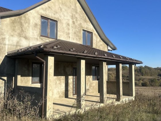 Продаю Новий будинок + земельна ділянка Чернівці