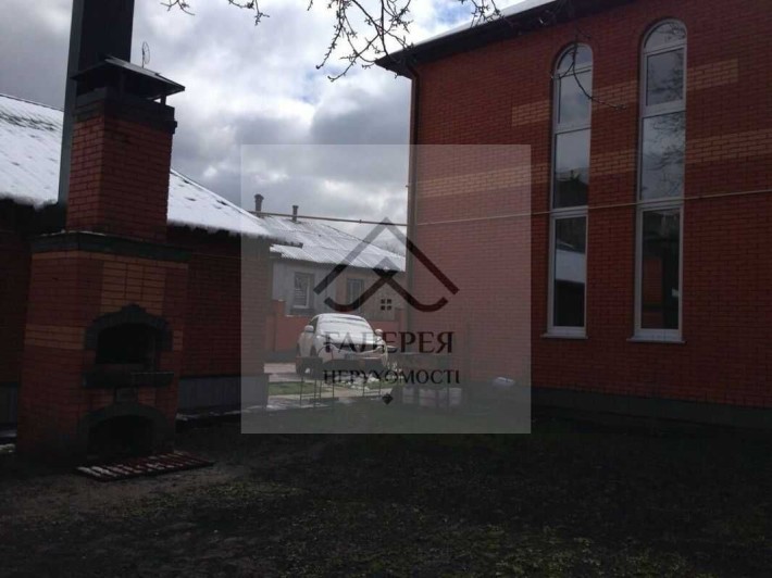 Продам два будинки Центр +офіс на ділянці 11соток - фото 1