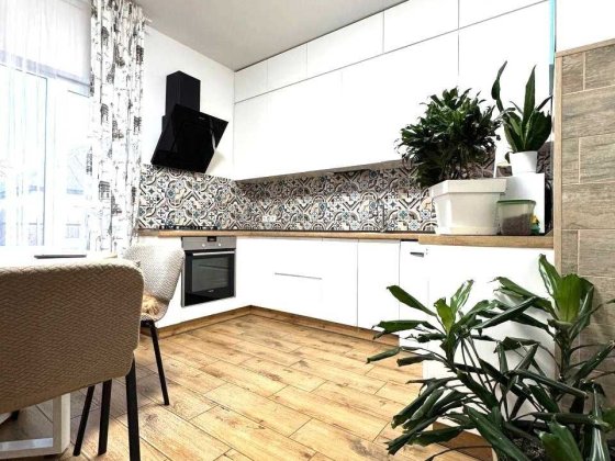 Продам Таун-Хаус в Центрі! вул. Червона 111 м2! Чернігів