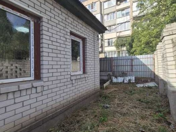 Продам половину будинку з власною землею р-н Громова (Черкаси-Газ) Черкаси