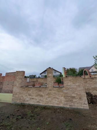Продаж незавершеного будинку в чудовому розташуванні - фото 1