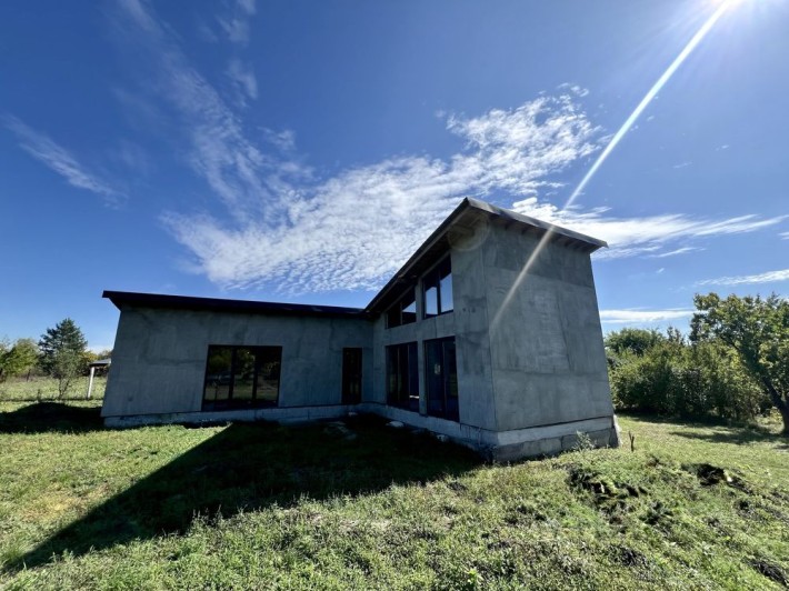 Елітна дача біля річки та лісу з новим будинком «Фотон» - фото 1