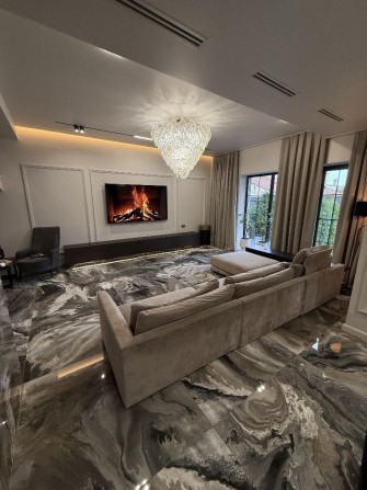 Продаж Елітного Будинку-Дуплекса з ремонтом в центрі міста Чернівці - фото 1