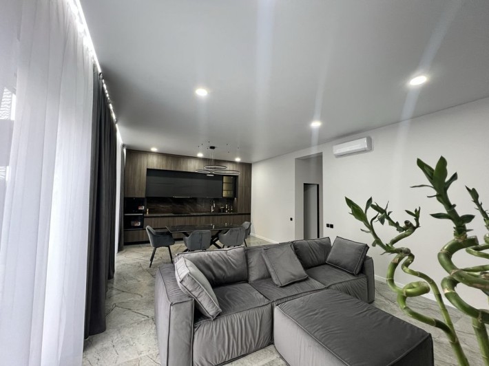 Дім Осокорки , будинок біля озера Святище - фото 1