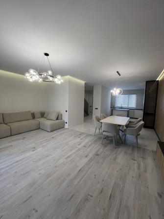 Продаж таунхаусу в м. Ужгороді - фото 1