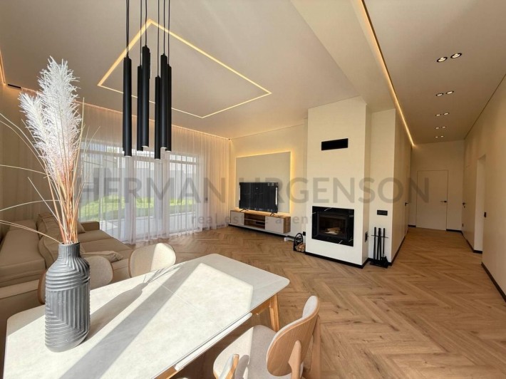 Продаж американки 135 м.кв / 5 соток / р-н Червеница, Ужгород - фото 1