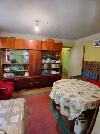 Продам частину будинку з власник двором, земля приватизована - фото 1