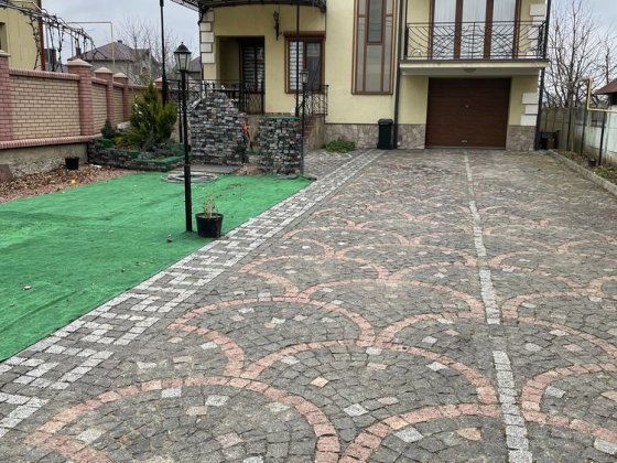 Продається  власний будинок. Садгора Чернівці