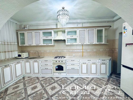 Продаж гарного будинку в топовій локаціі. Вул. Мазепи (Депот) Чернівці