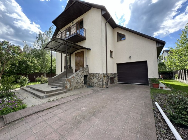 Будинок з ремонтом у закритому містечку супер локація - фото 1