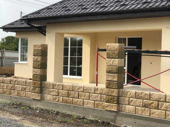 Продаж нової американки з можливістю купівлі сусідньої ділянки 3 сот. Ужгород