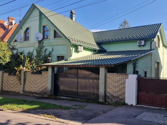 Продаж будинка район парку Шевченка Черновцы